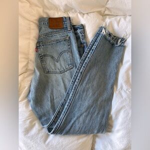 Levi’s Light Wash Wedgie